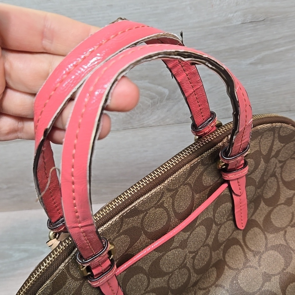 Coach Women Peyton Signature Cora Logo Domed Satchel F24606 - Picture 3 of 12